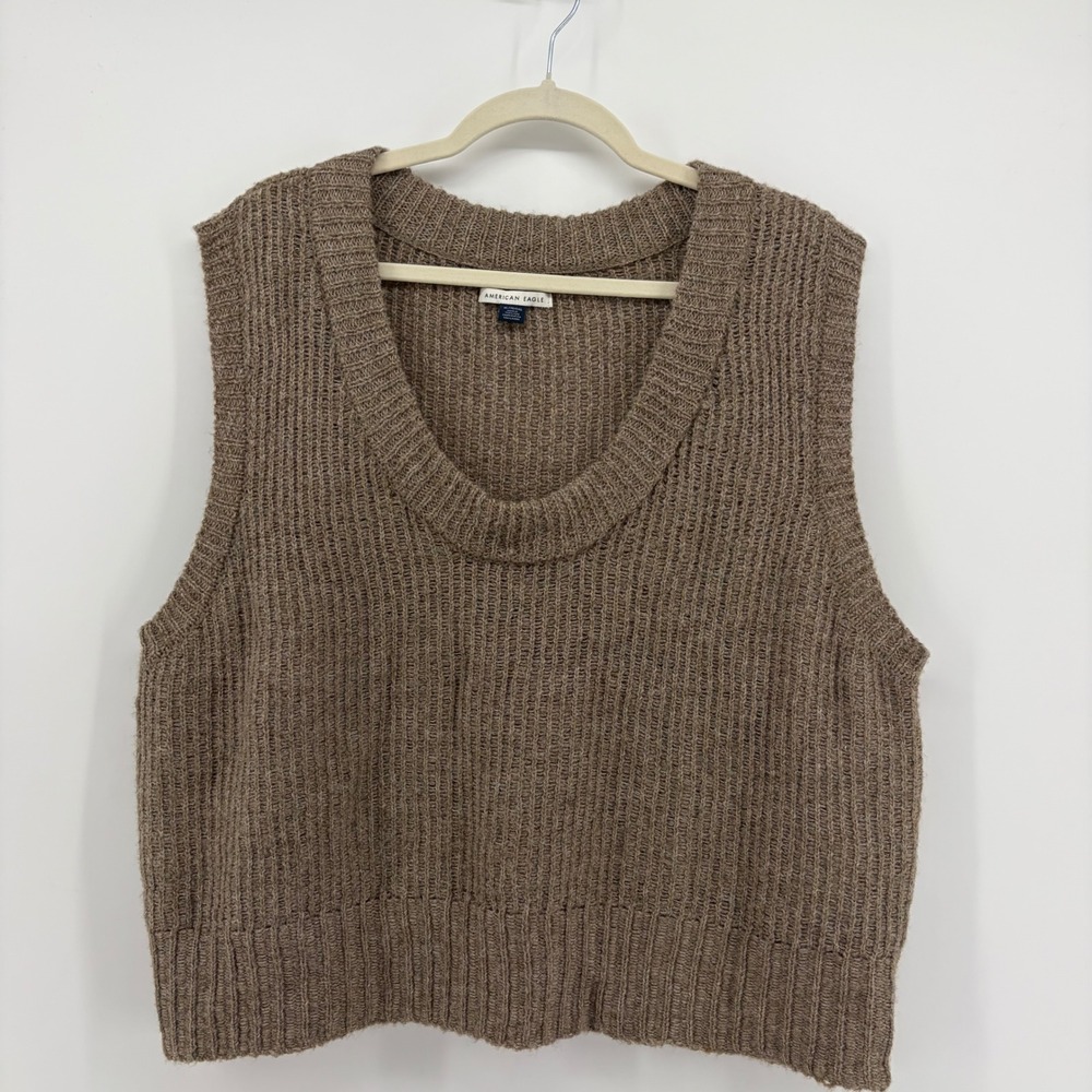 American Eagle Womens XL Brown Sweater Vest Ribbed Scoop Neck Recycled Polyester